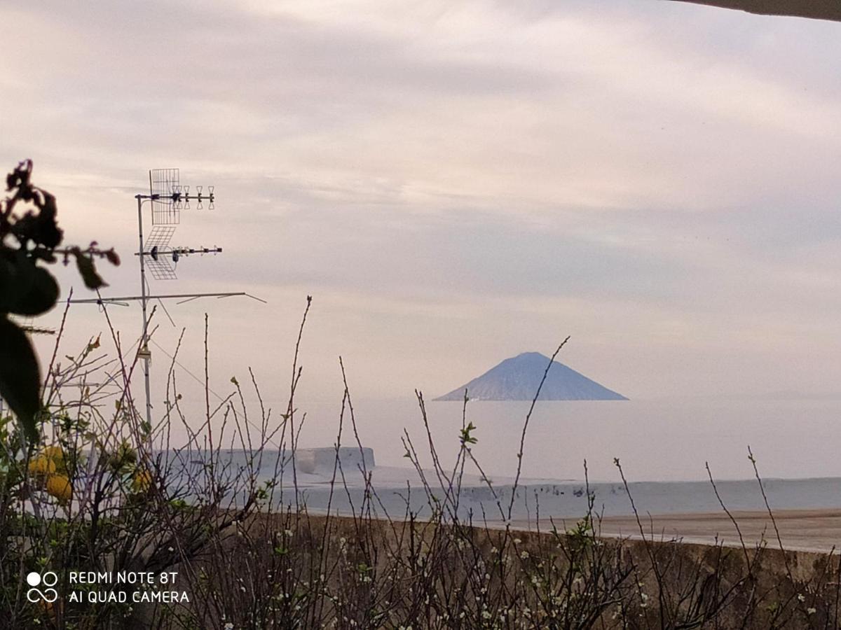Villetta Punta Granata Santa Marina Salina Exteriör bild